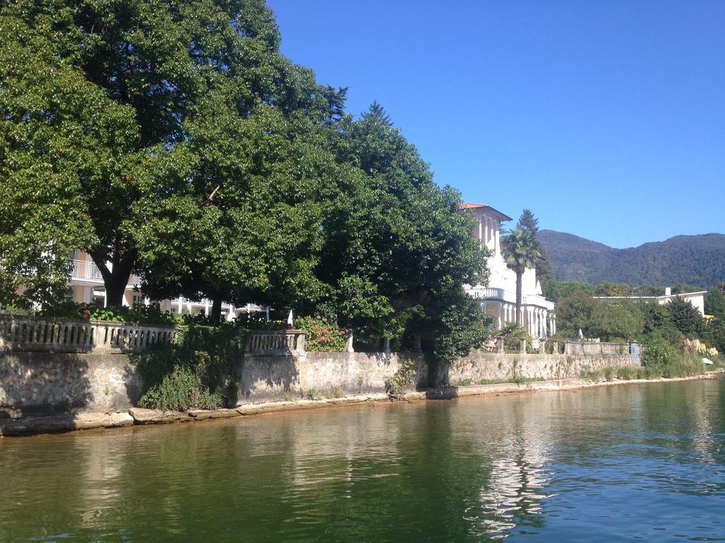 Residence Ville Lago Lugano Porto Ceresio Exterior foto